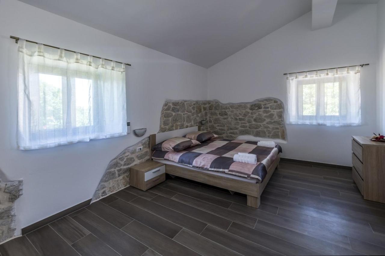 Spacious Four-Bedroom Villa Marija Klostar Extérieur photo
