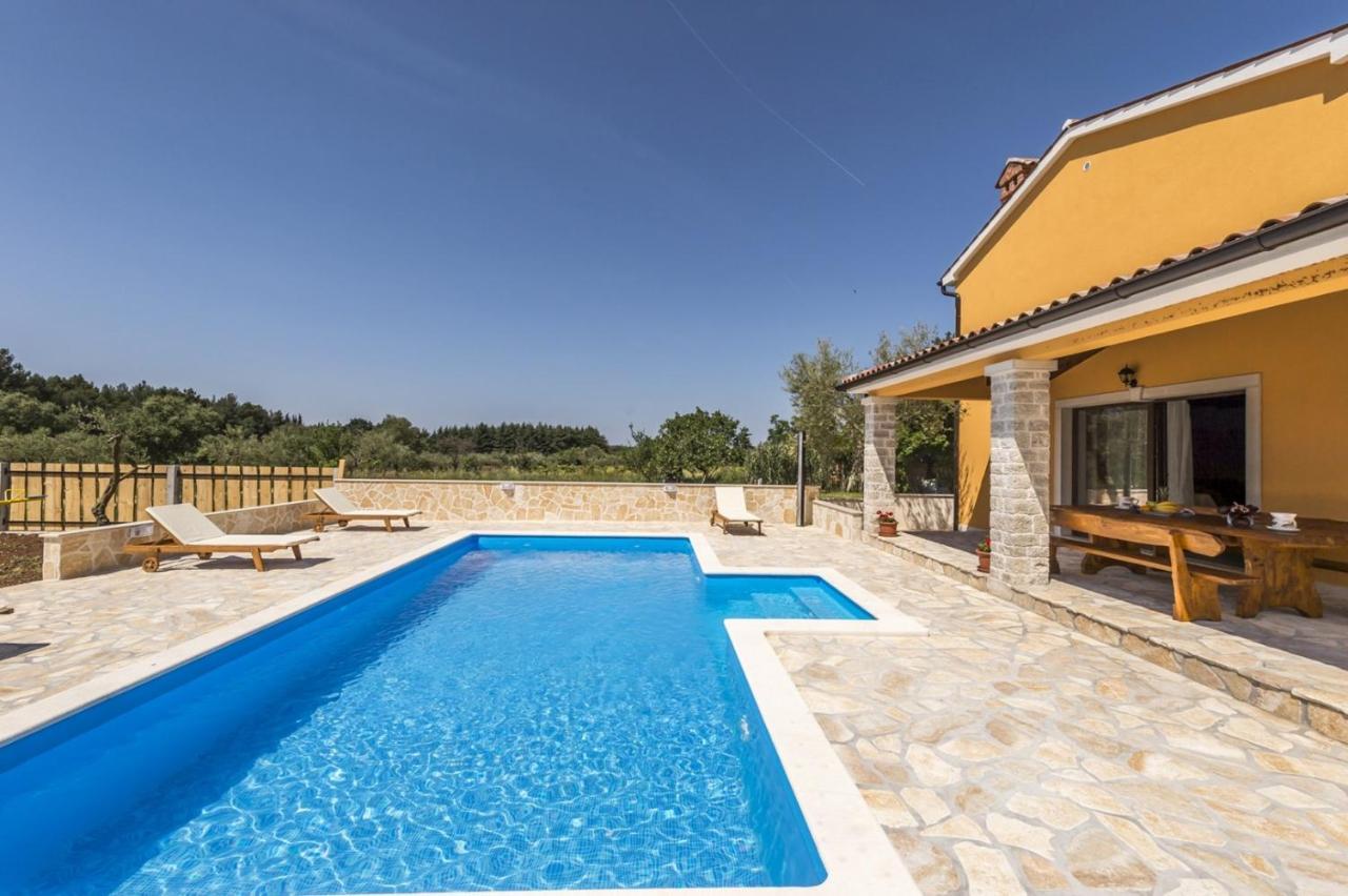 Spacious Four-Bedroom Villa Marija Klostar Extérieur photo